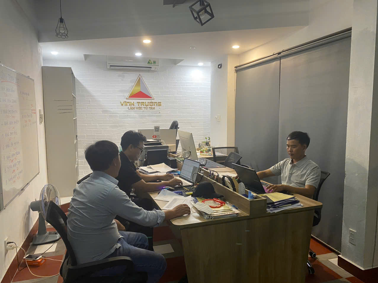 đội ngũ Kiến Trúc Vĩnh Trường